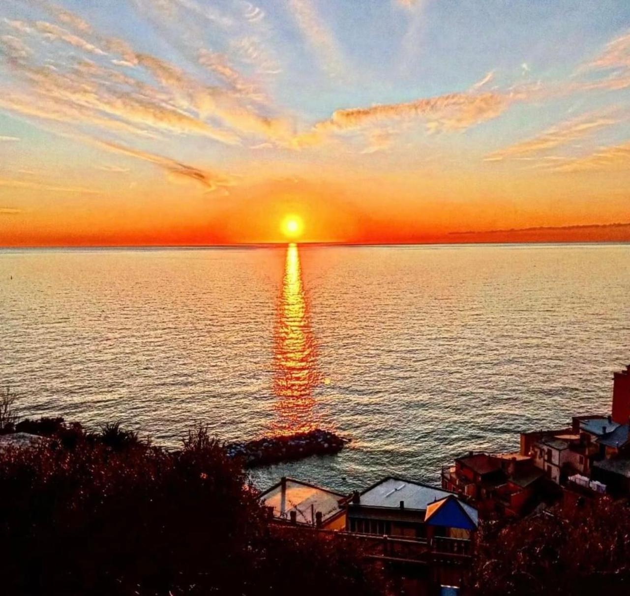 Compagnia Del Mare, Cinque Terre Full Apt X 2, Centro Storico,5 Minuti Dal Mare! ริโอมัจโจเร ภายนอก รูปภาพ